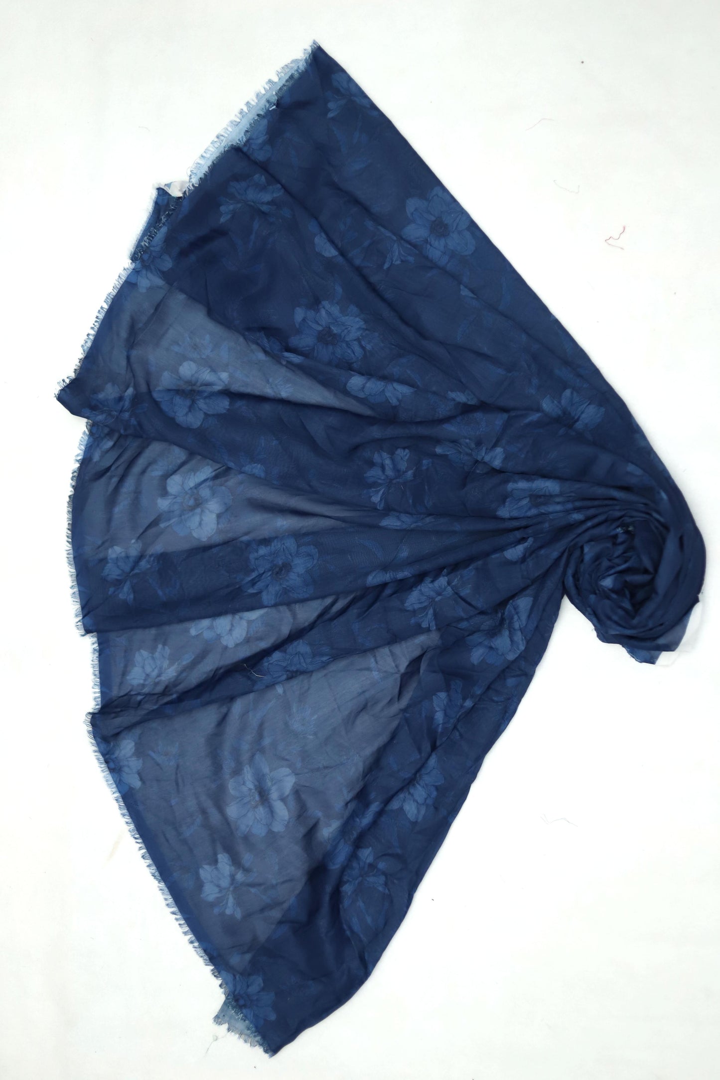 3-PC UNSITCHED LANWN EMBROIDERY | EID OFFER MARIA B